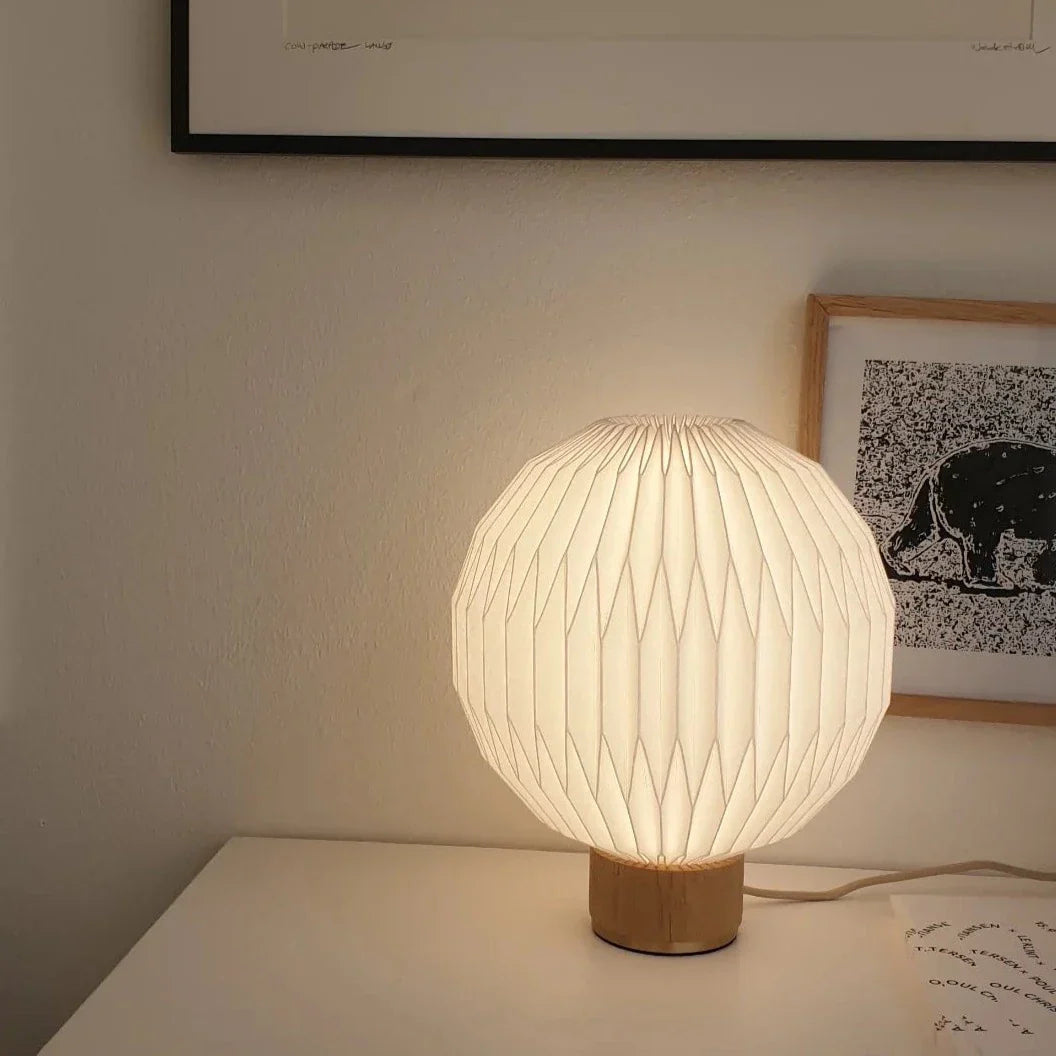 LE KLINT MODEL 375 Lys Eg Bordlampe