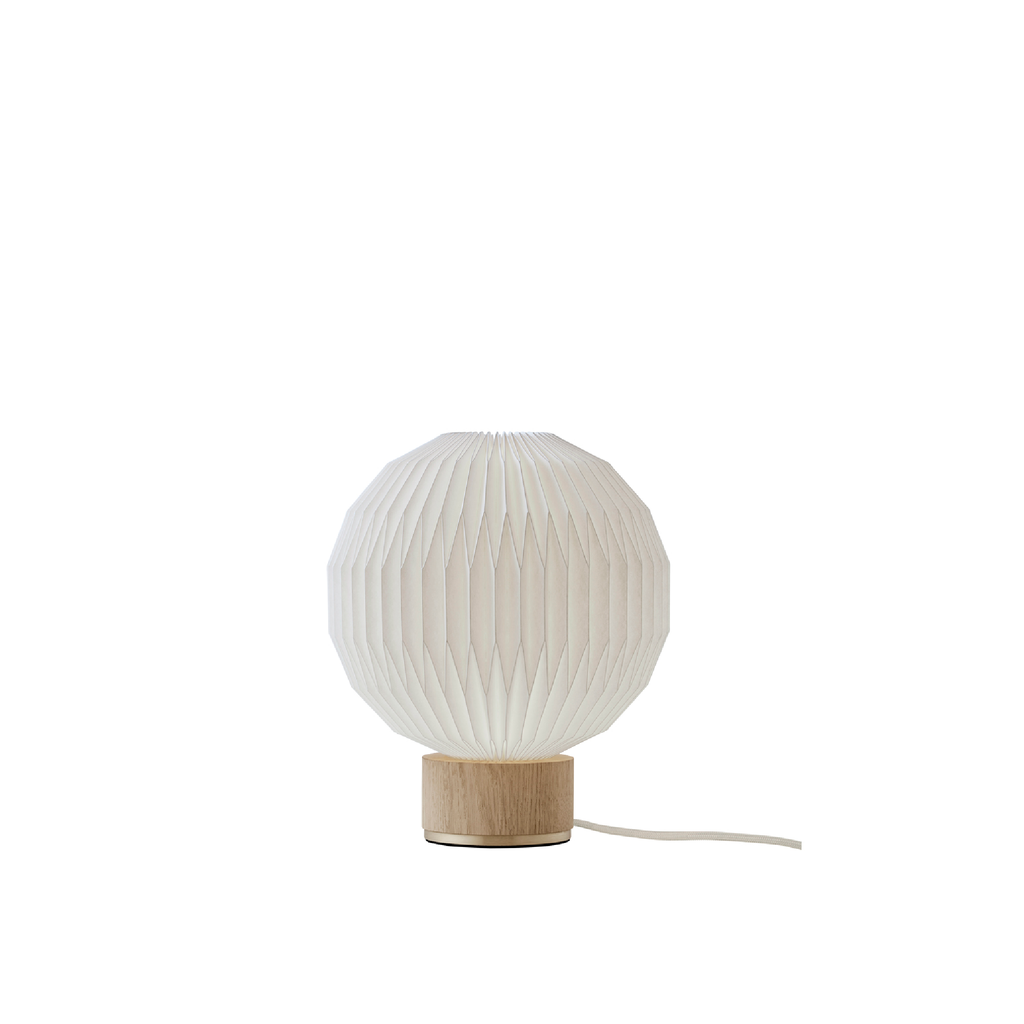 LE KLINT MODEL 375 Lys Eg Bordlampe